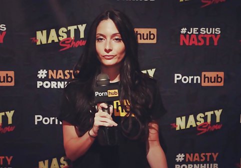 gilf christina x انگلیسی خود سکس سینه خوردن را با dildo fucks می کند