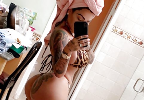 دختر بچه گربه ریزه اندام با سينه خوردن سكسي تفریح ​​DP